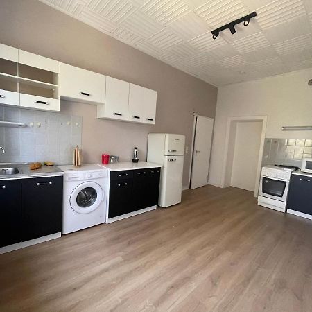 1 Schlafenzimmer 1 Whonzimmer Waschmaschine Trockner Maximum 4Personen Rheinhausen Center Appartement 1705 Дуйсбург Экстерьер фото