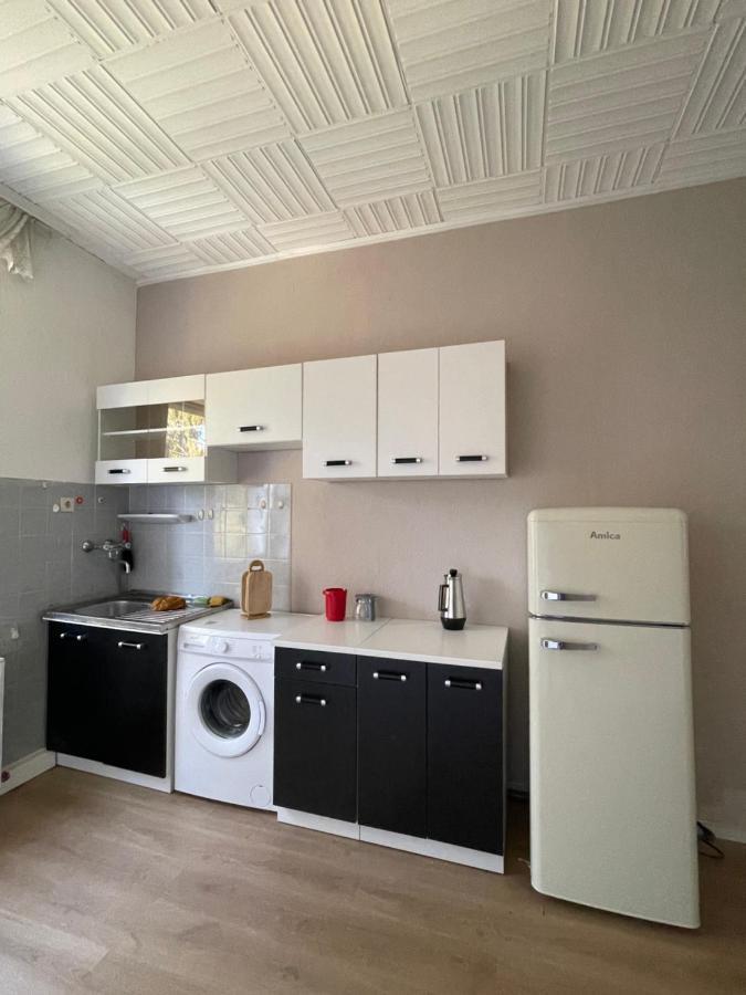 1 Schlafenzimmer 1 Whonzimmer Waschmaschine Trockner Maximum 4Personen Rheinhausen Center Appartement 1705 Дуйсбург Экстерьер фото